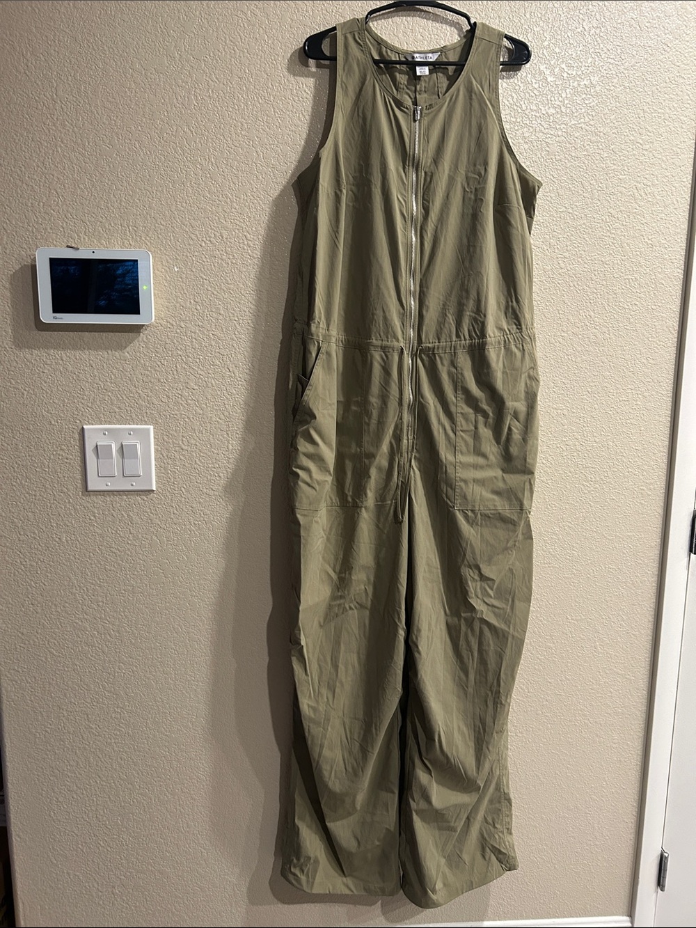 ATHLETA Lightweight Olive Utility Jumpsuit with Front Zip W-size XL